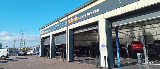 Halfords Garage Services Cheltenham (Swindon Road) branch