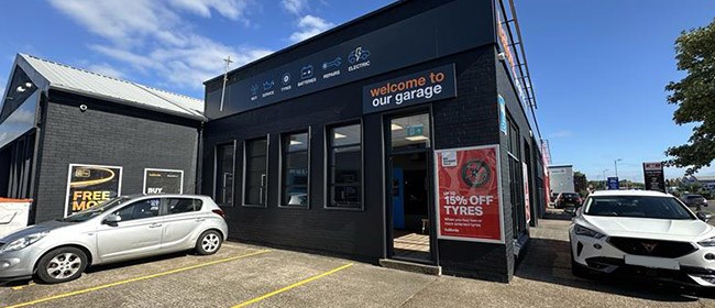 Halfords Garage Services Exeter  branch